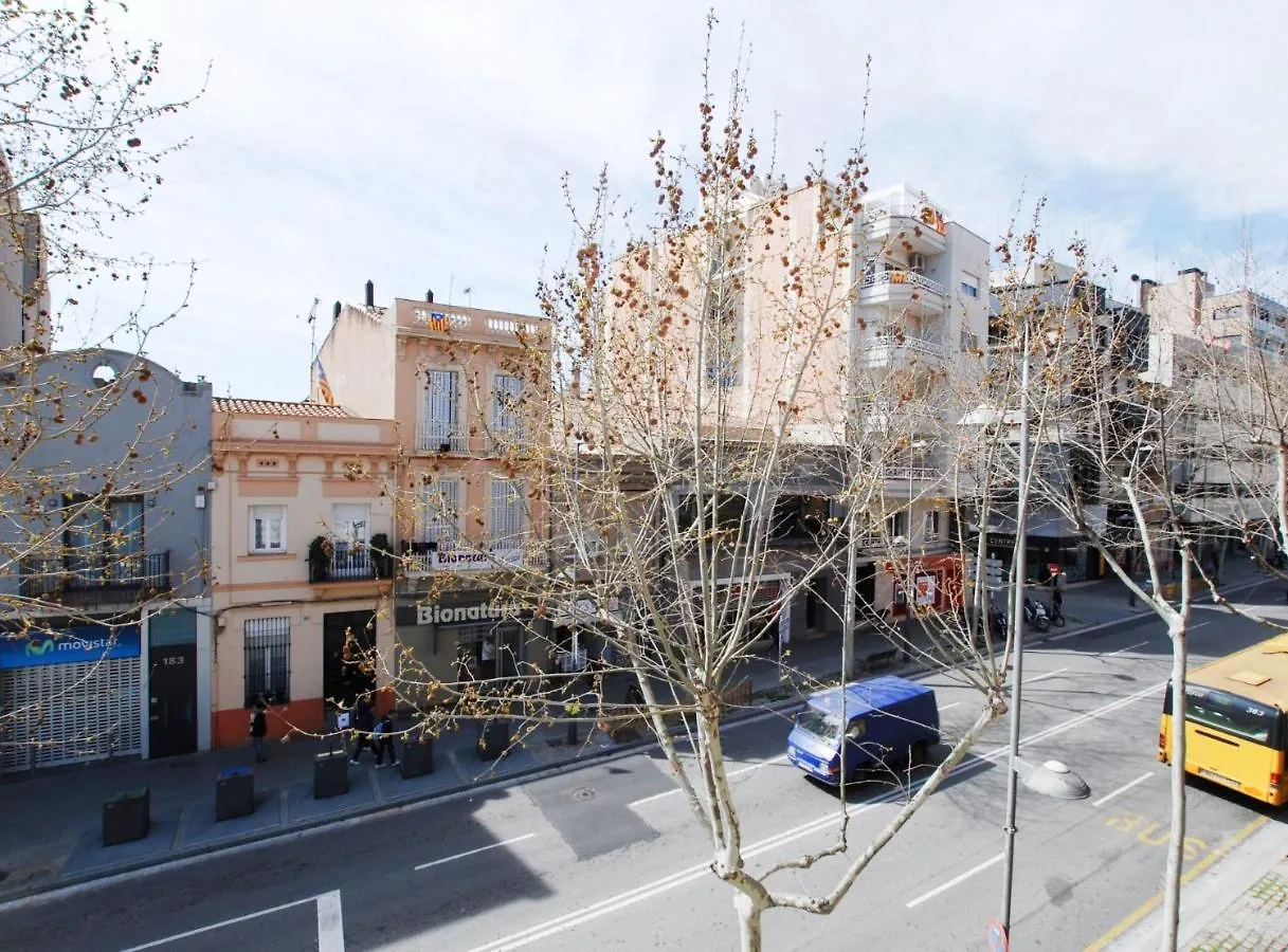 La Casa Del Pi - La Casa Del Pi - House In The City, Next To Barcelona And Beach Badalona Spain